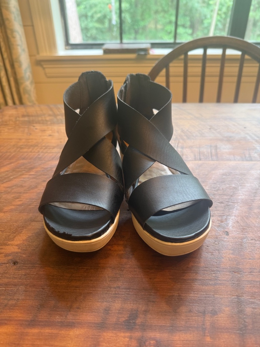 Universal Thread Black Crisscross Wedge Sandals with white Platform